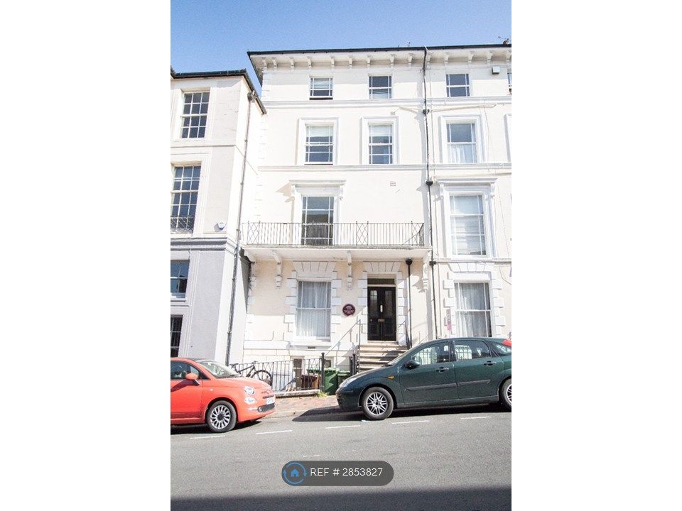 Property photo 2 of 8