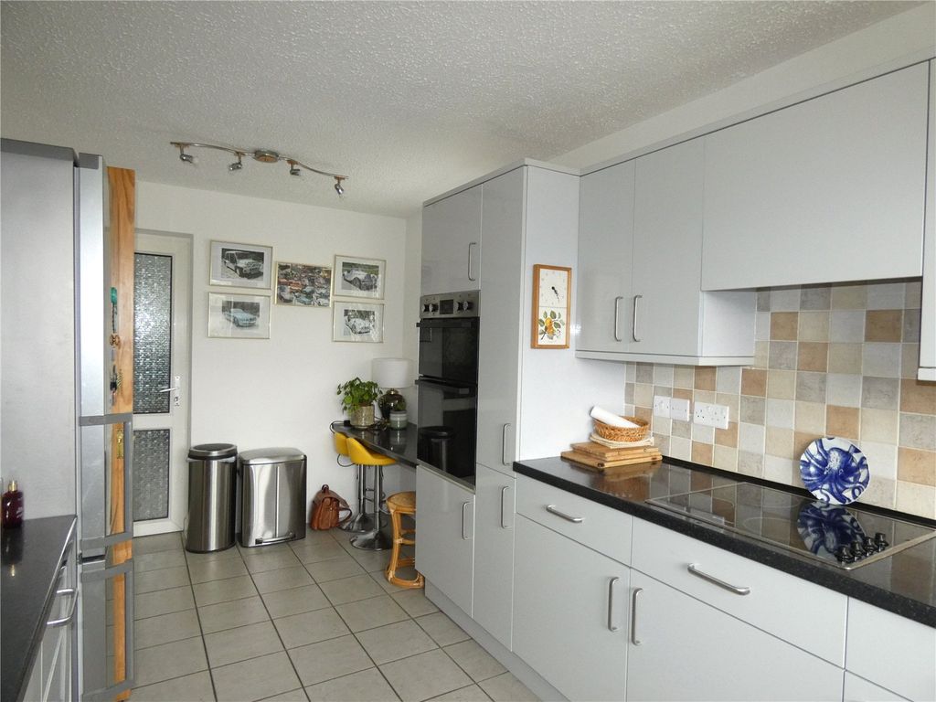 Property photo 3 of 23 Picture No. 34