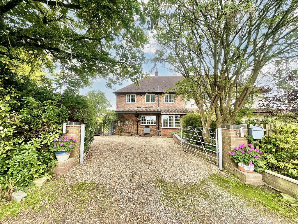 Property photo 1 of 35