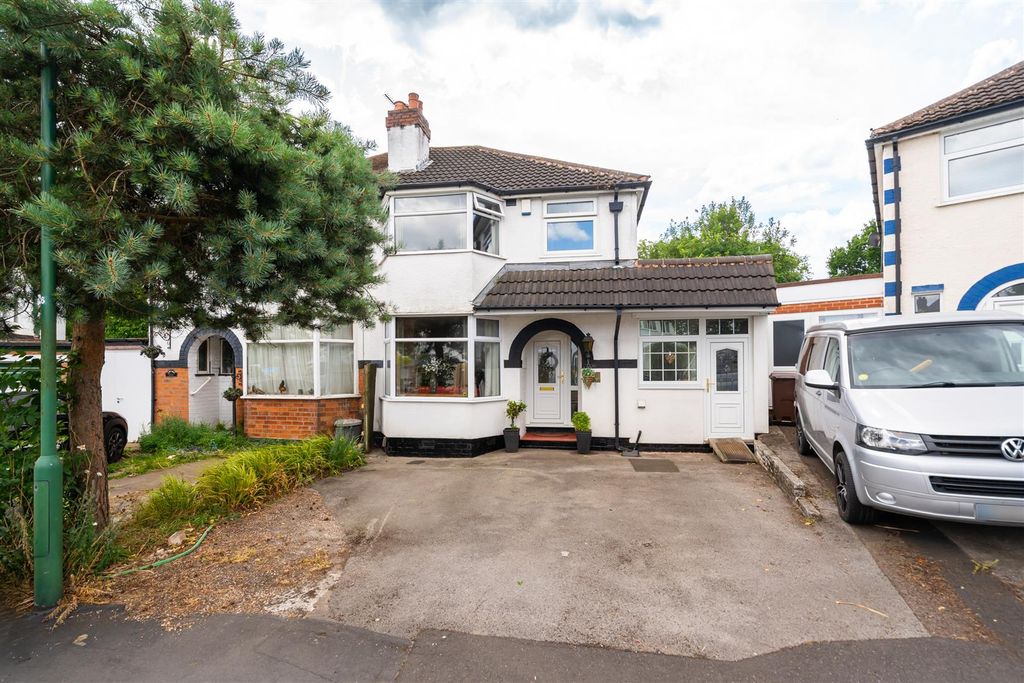 Property photo 1 of 17 34 Barrrington Road_18.Jpg