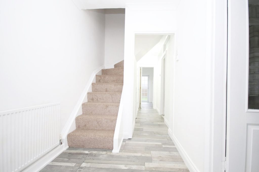 Property photo 3 of 14 Img-20260204-Wa0023