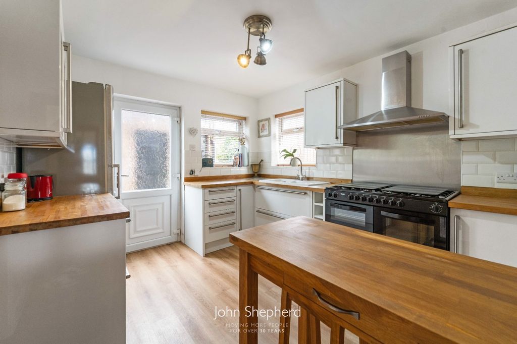 Property photo 2 of 17 Picture No. 05