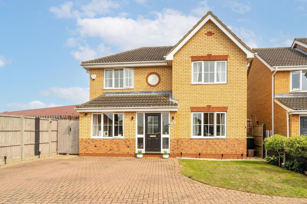 Property photo 1 of 28