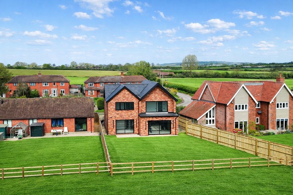 Property photo 2 of 20 2