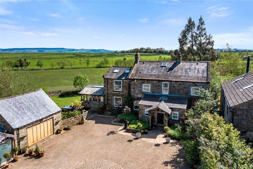 Property photo 2 of 27 Front External