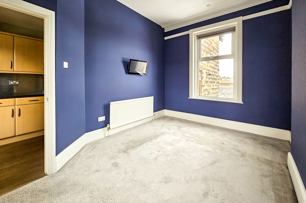 Additional image 13 of 2 bed flat for sale4 West Cliffe Grove, Harrogate HG2