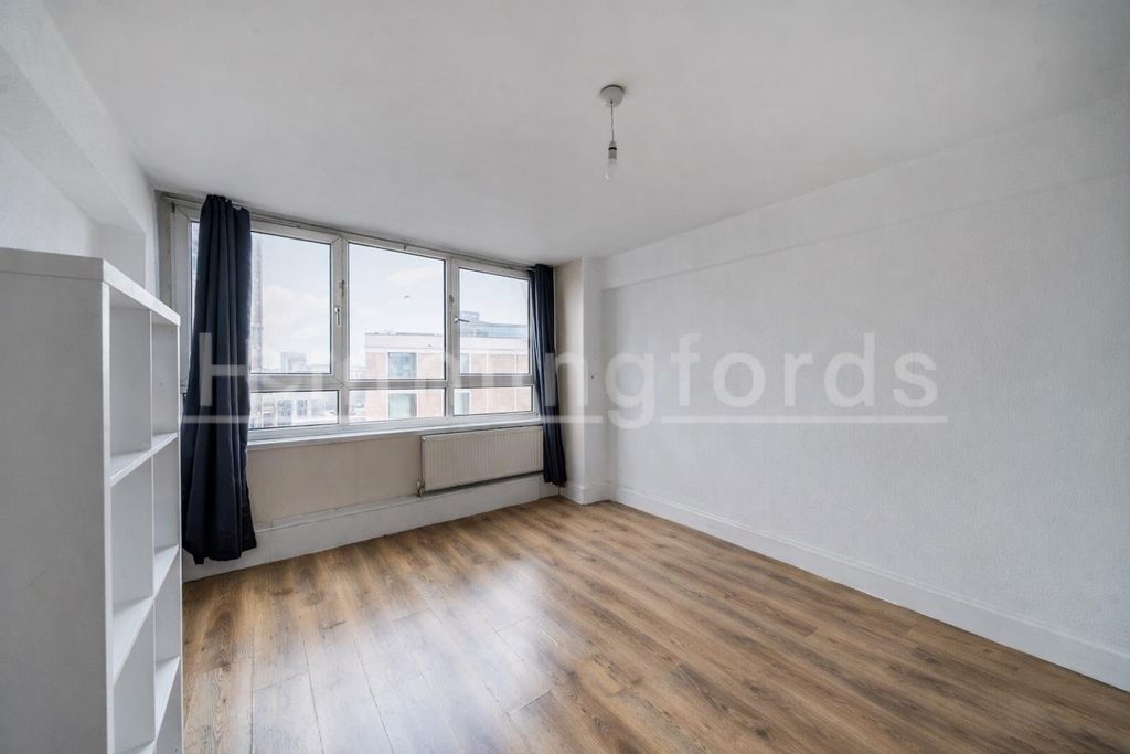 Property photo 2 of 7 22.Png