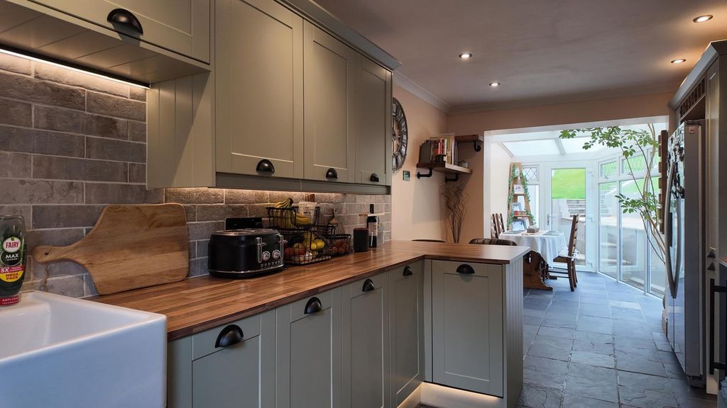 Additional image 10 of 4 bed detached house for saleLong Row, Felinfoel, Llanelli SA15