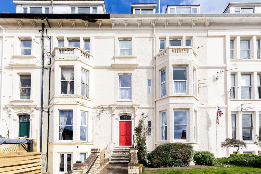 Property photo 1 of 20