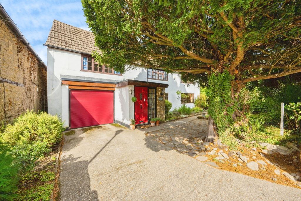 Property photo 1 of 16