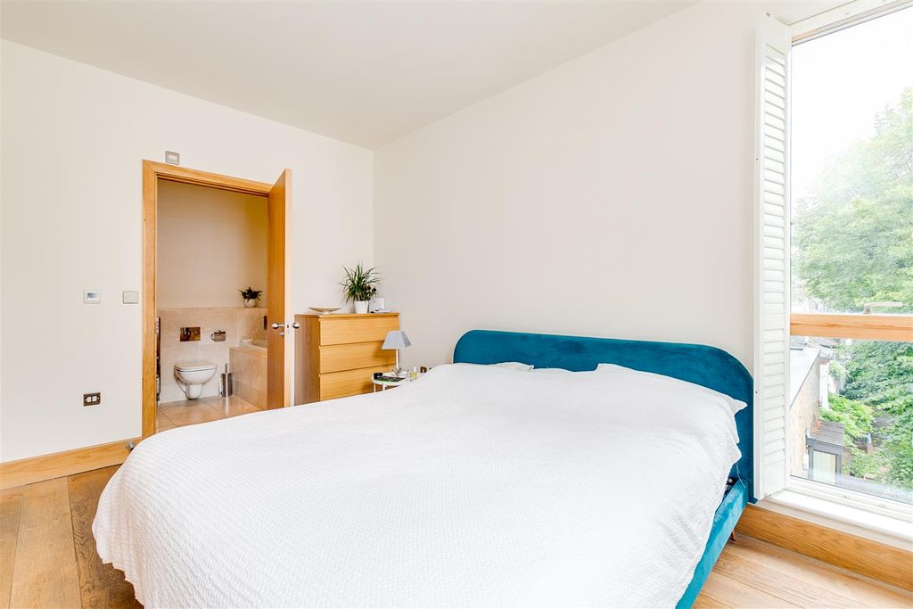 Property photo 3 of 8 Tollbooth Apartments, Flat 4-13.Jpg
