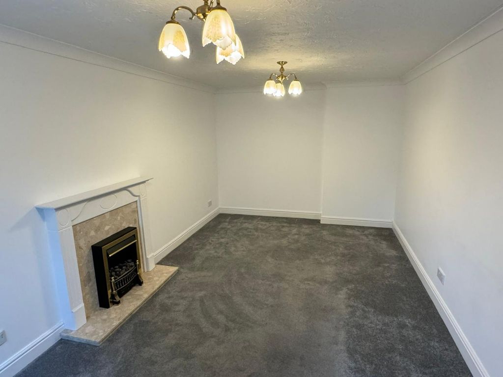 Property photo 2 of 9 2625273