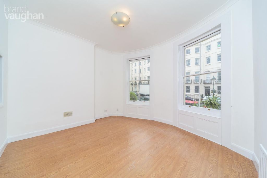 Property photo 1 of 5 Main