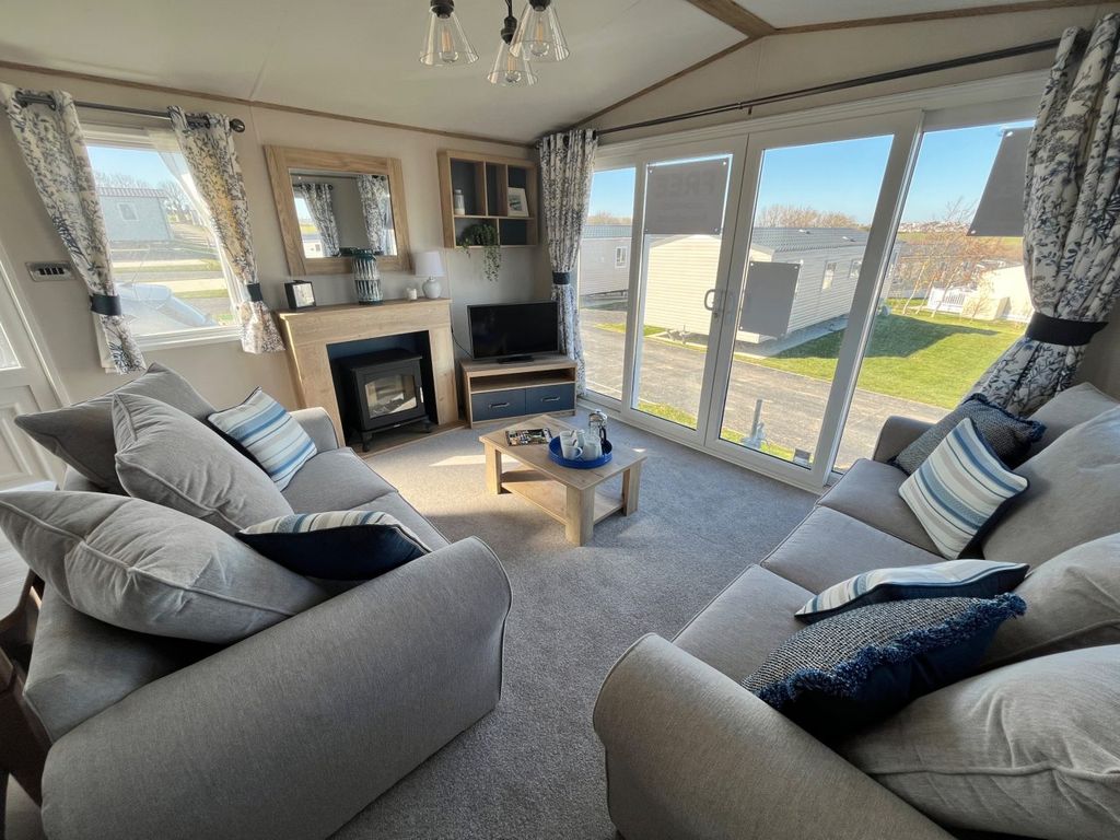 Property photo 1 of 6 Abi Ticehurst 2025 Car0063961 101143956.Jpeg