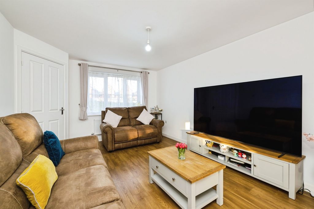 Property photo 2 of 15