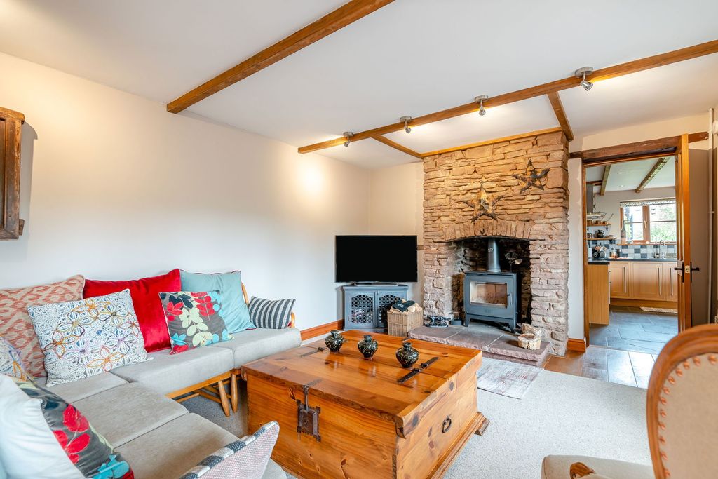 Property photo 3 of 21