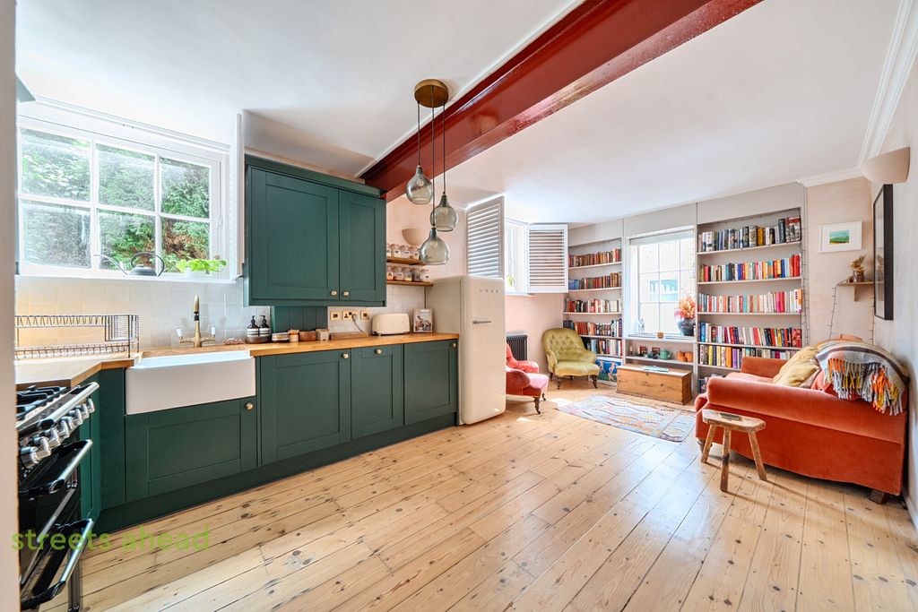 Property photo 1 of 17 295d91d8-6E26-49d...