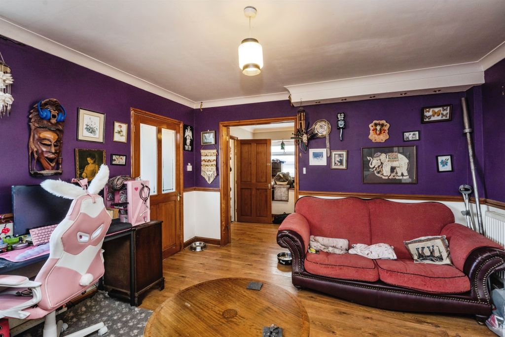 Property photo 2 of 19