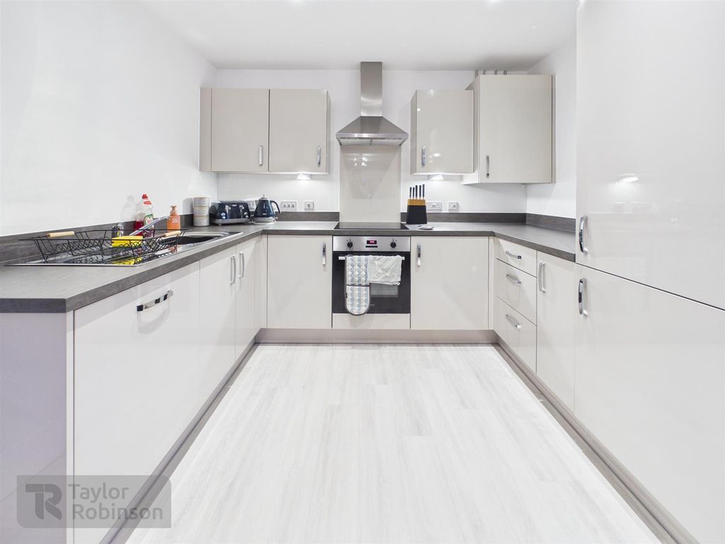 Property photo 2 of 13 Cam02600G0-Pr0659-Still018.Jpg