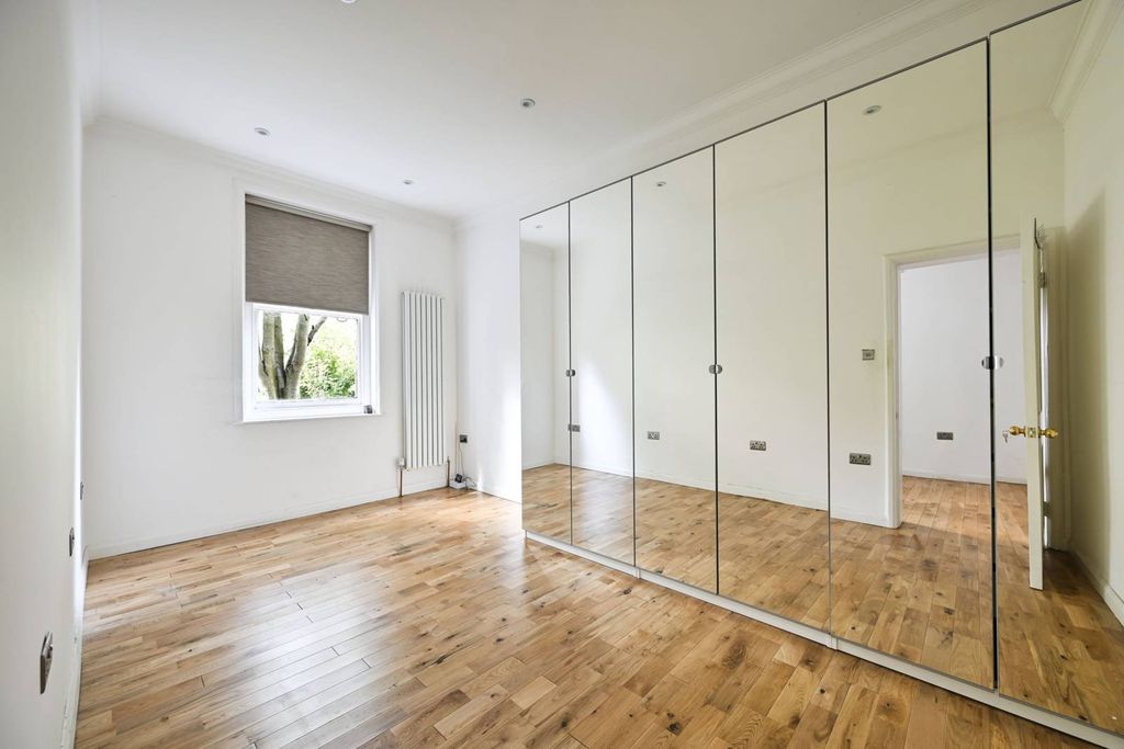 Property photo 1 of 34