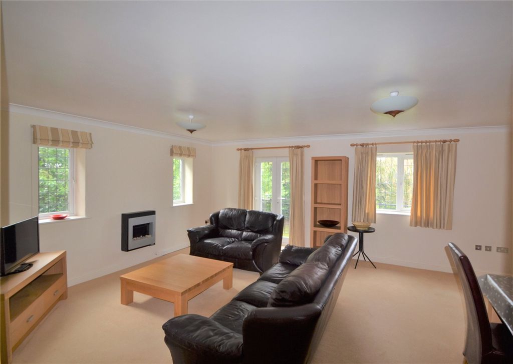 Property photo 3 of 9 Picture No. 26