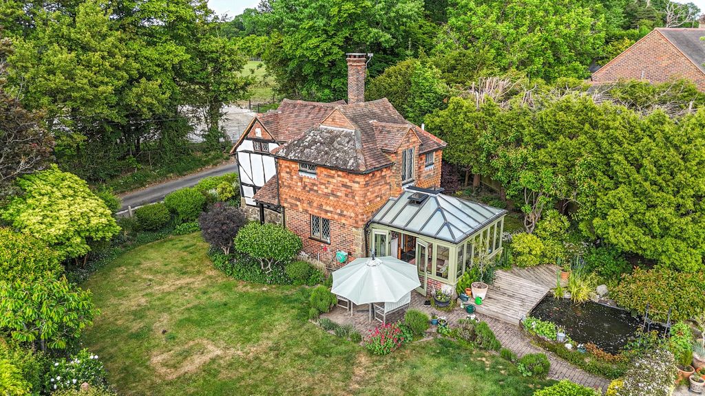 Property photo 1 of 34
