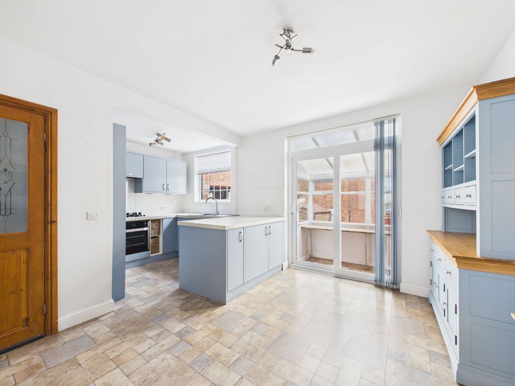 Property photo 2 of 12 Kitchen/Dining Room