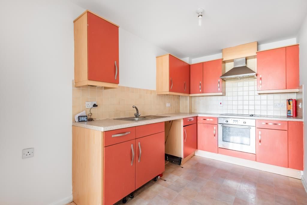 Property photo 2 of 10 Kitchen
