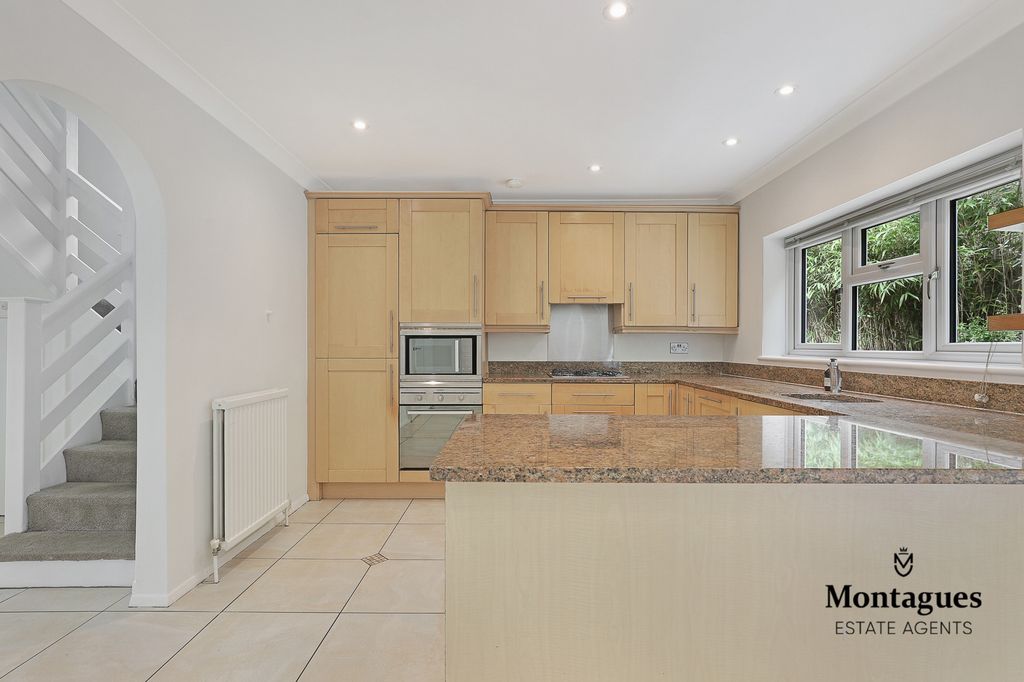 Property photo 3 of 26 Photo 20