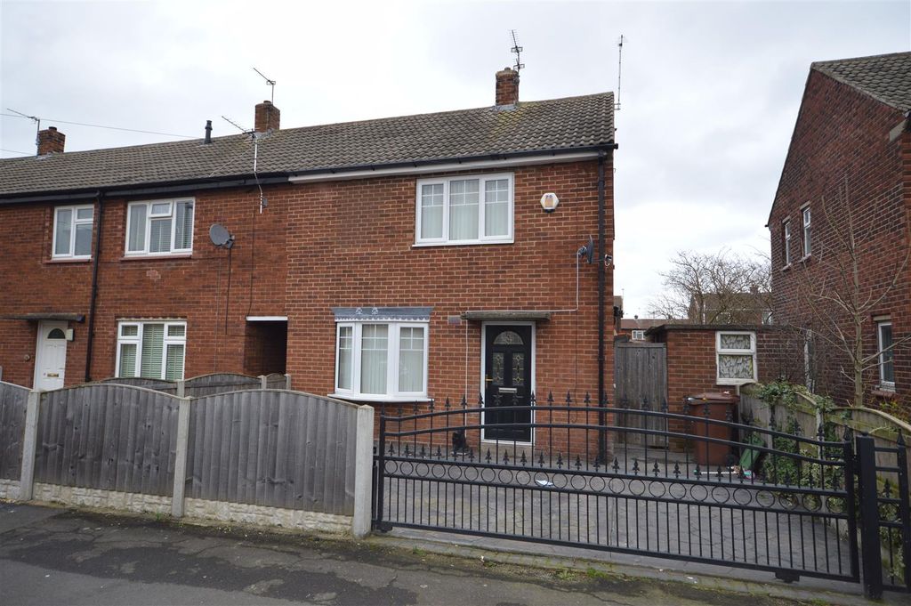 Property photo 1 of 2