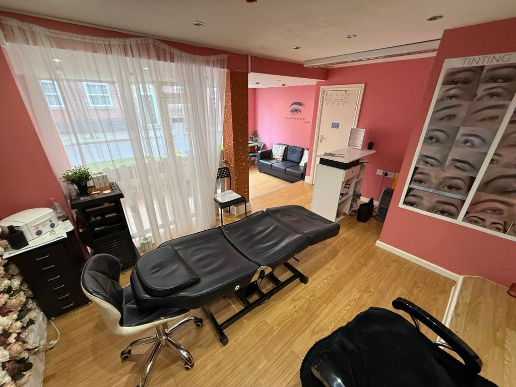 Property photo 2 of 6 Photo 6