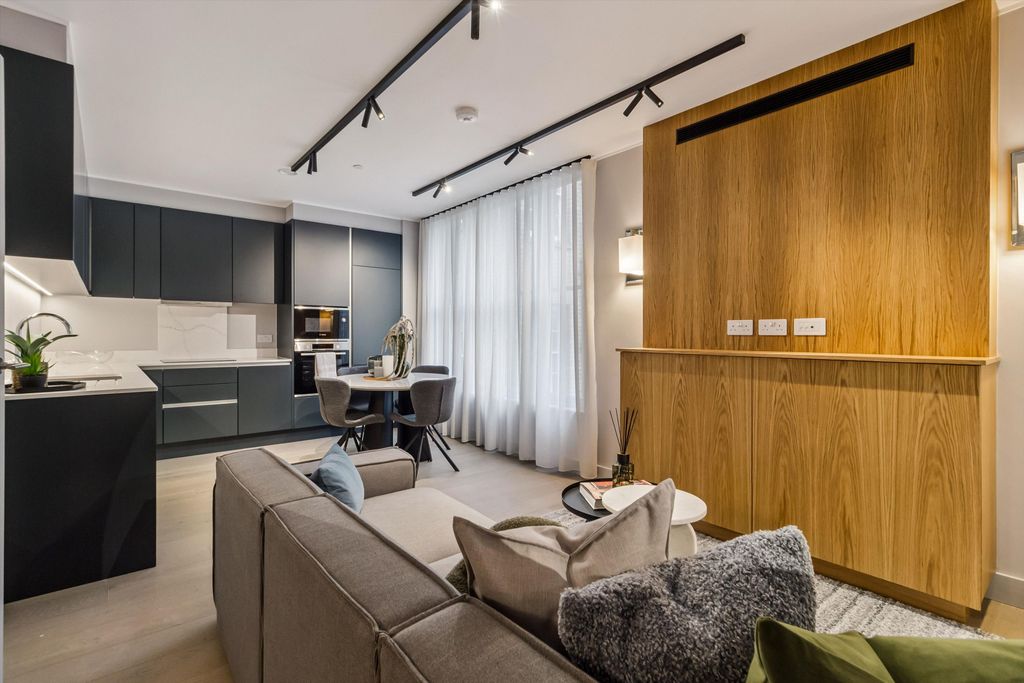 Property photo 3 of 14 Image