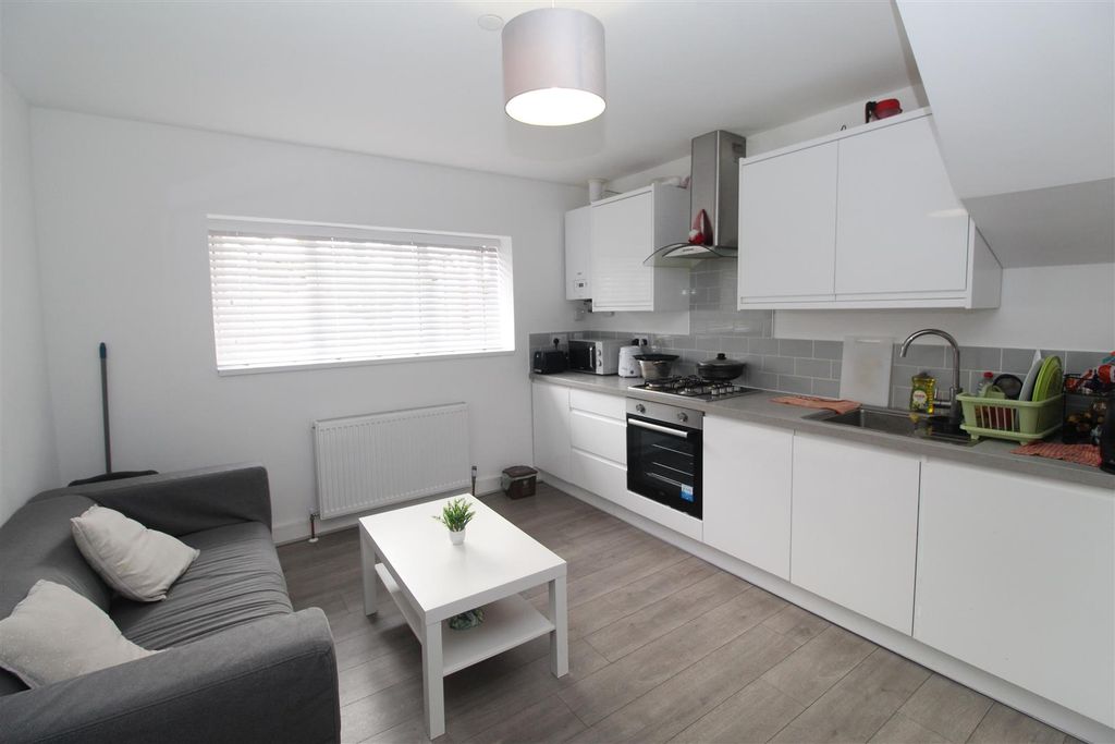 Property photo 2 of 8 Img_1745.Jpg