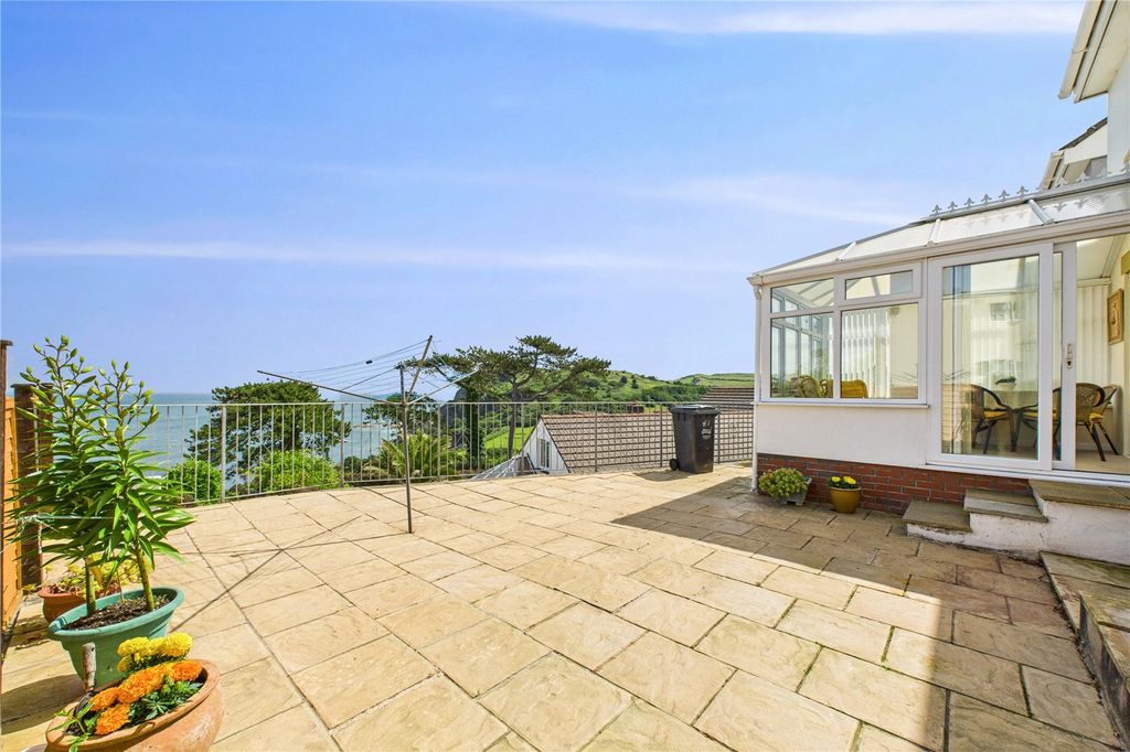 Property photo 2 of 12 Picture No. 03