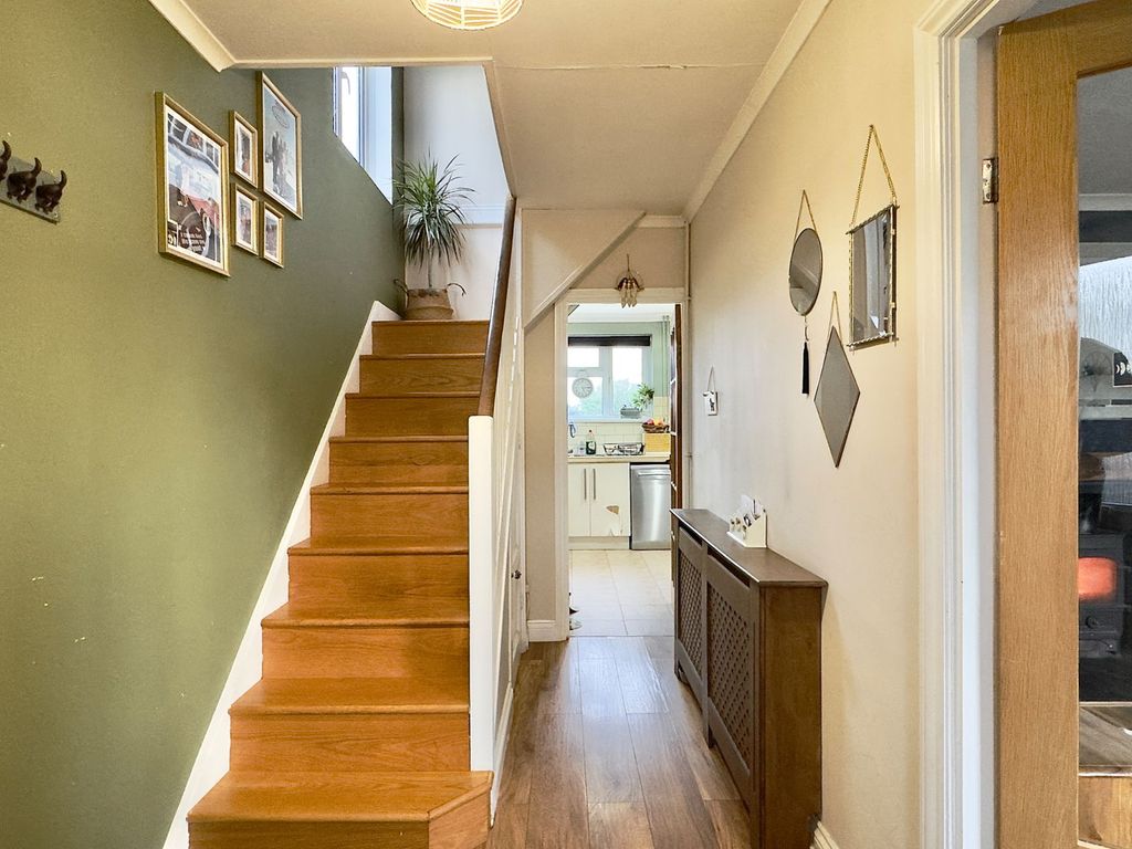 Property photo 2 of 29