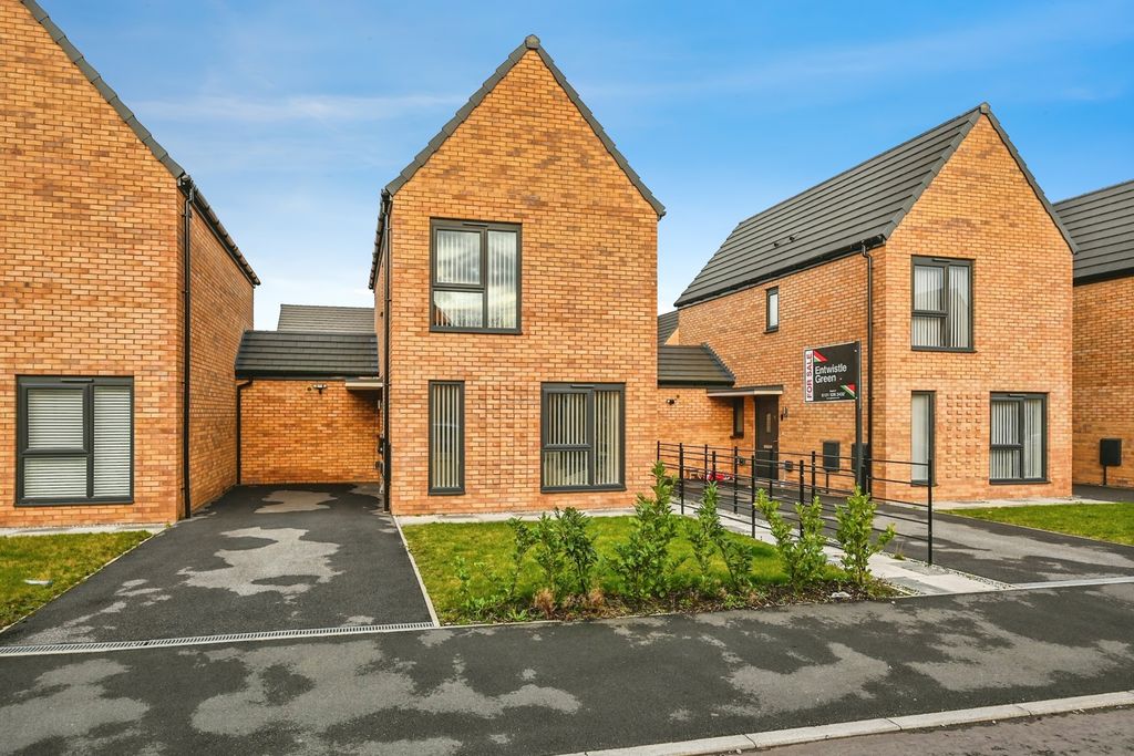 Property photo 1 of 16 Pbox-Img.Jpg