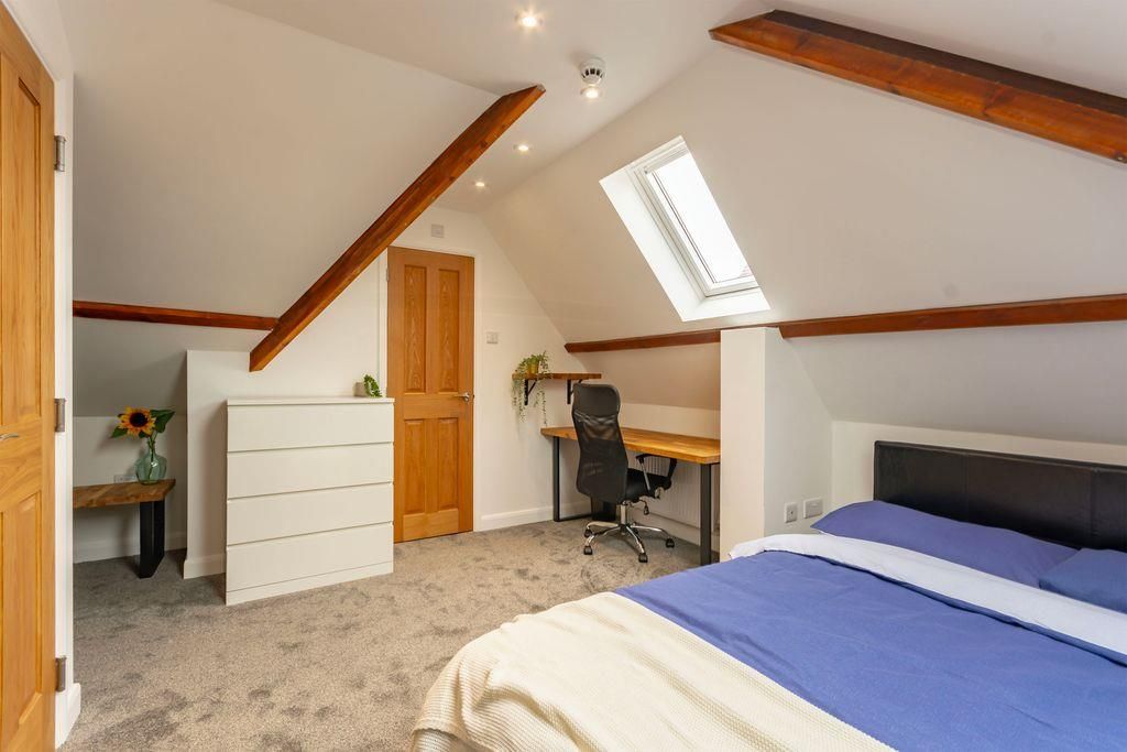 Property photo 2 of 9 Room 6 - Bedroom (2).Jpeg