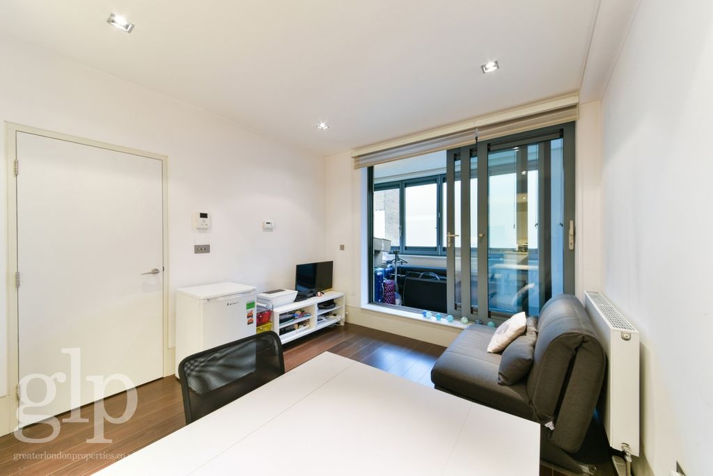 Property photo 1 of 10 4406110