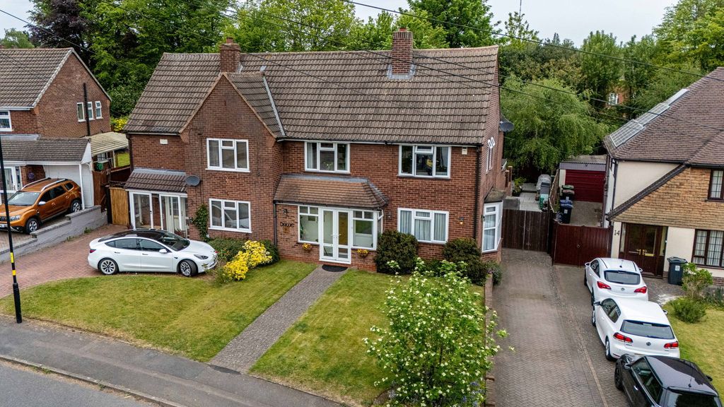 Property photo 1 of 32