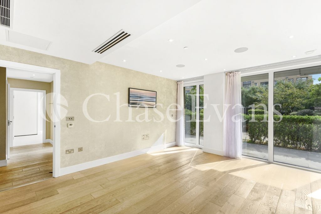 Property photo 1 of 16 Living Area