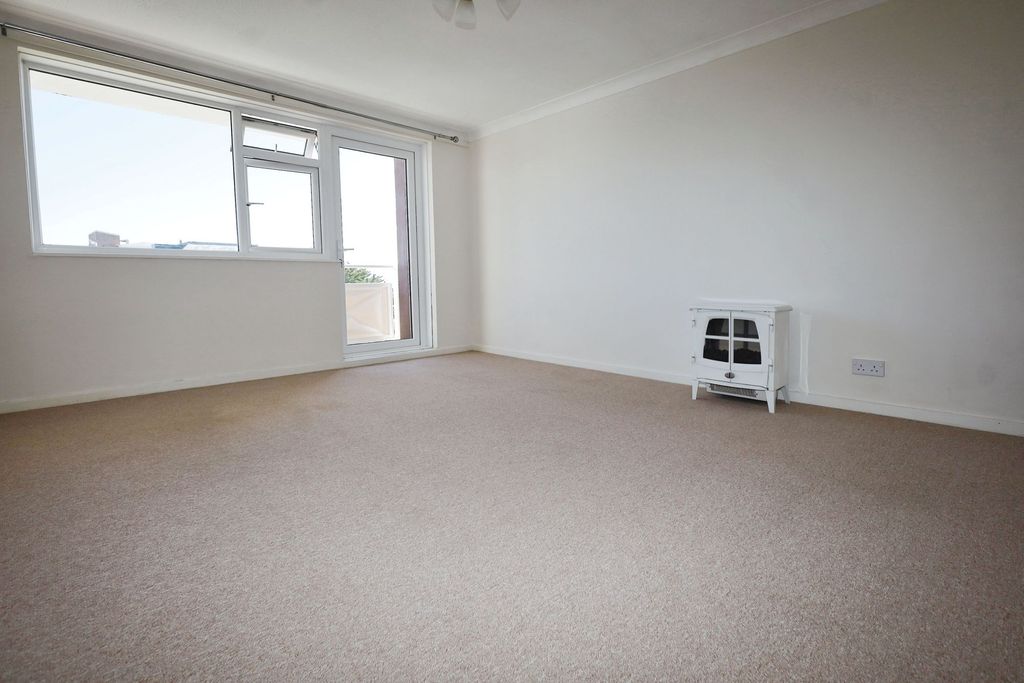Property photo 2 of 12 Photo 13