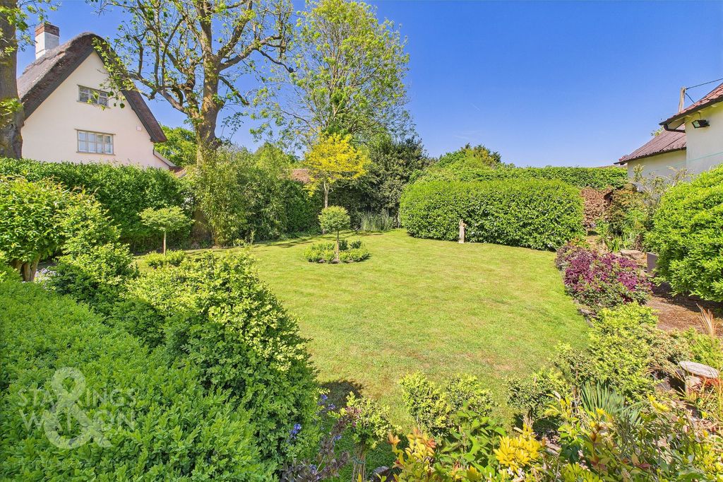 Property photo 3 of 31