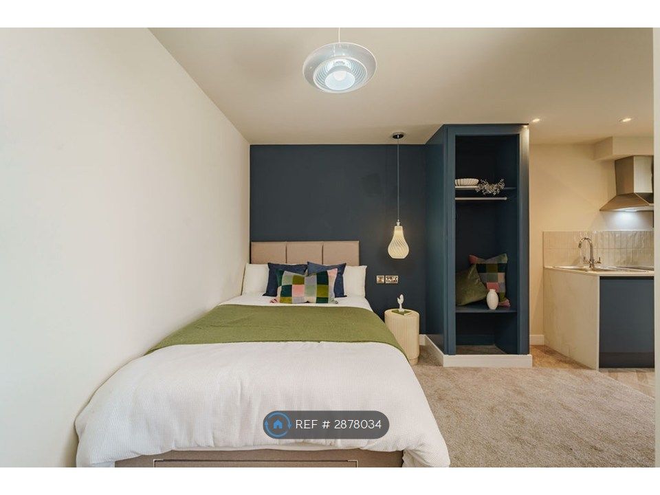 Property photo 3 of 35