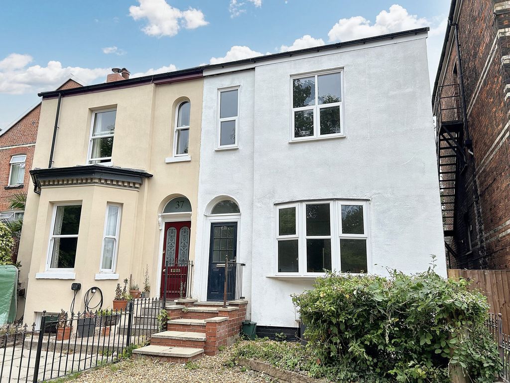 Property photo 1 of 29