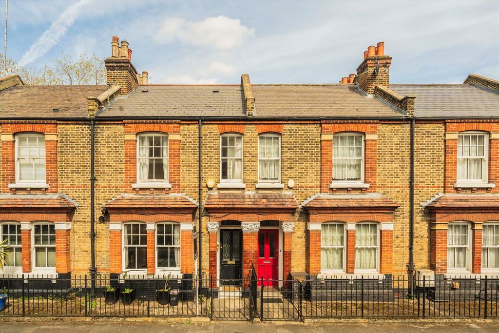 Property photo 1 of 6