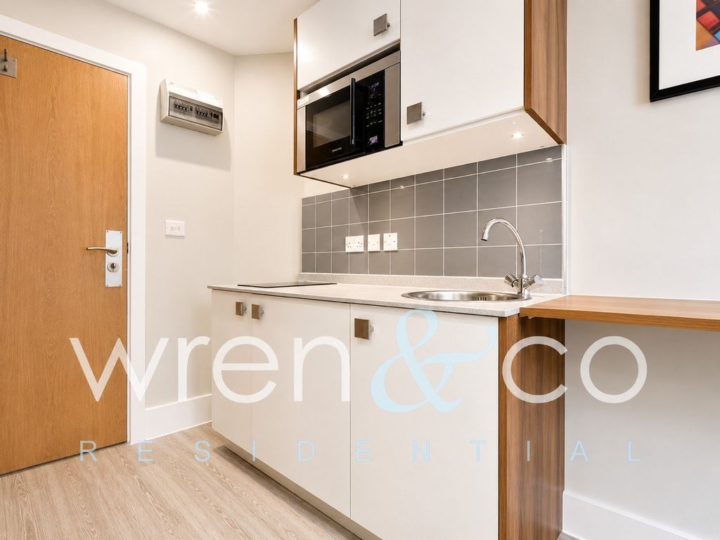 Property photo 3 of 11 Gallery