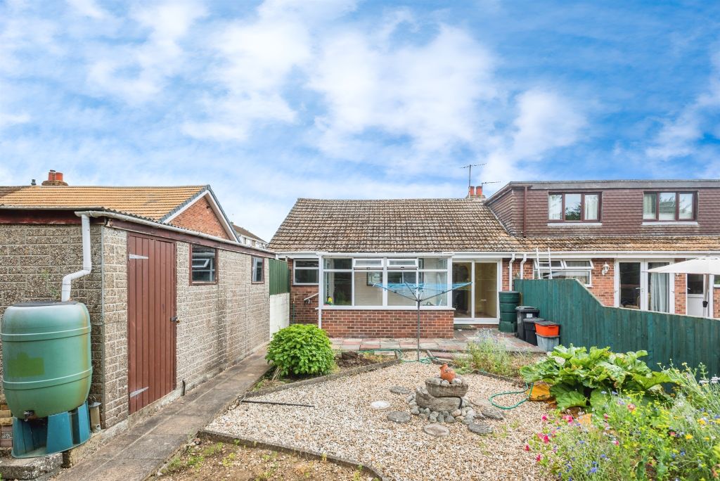 Property photo 3 of 17