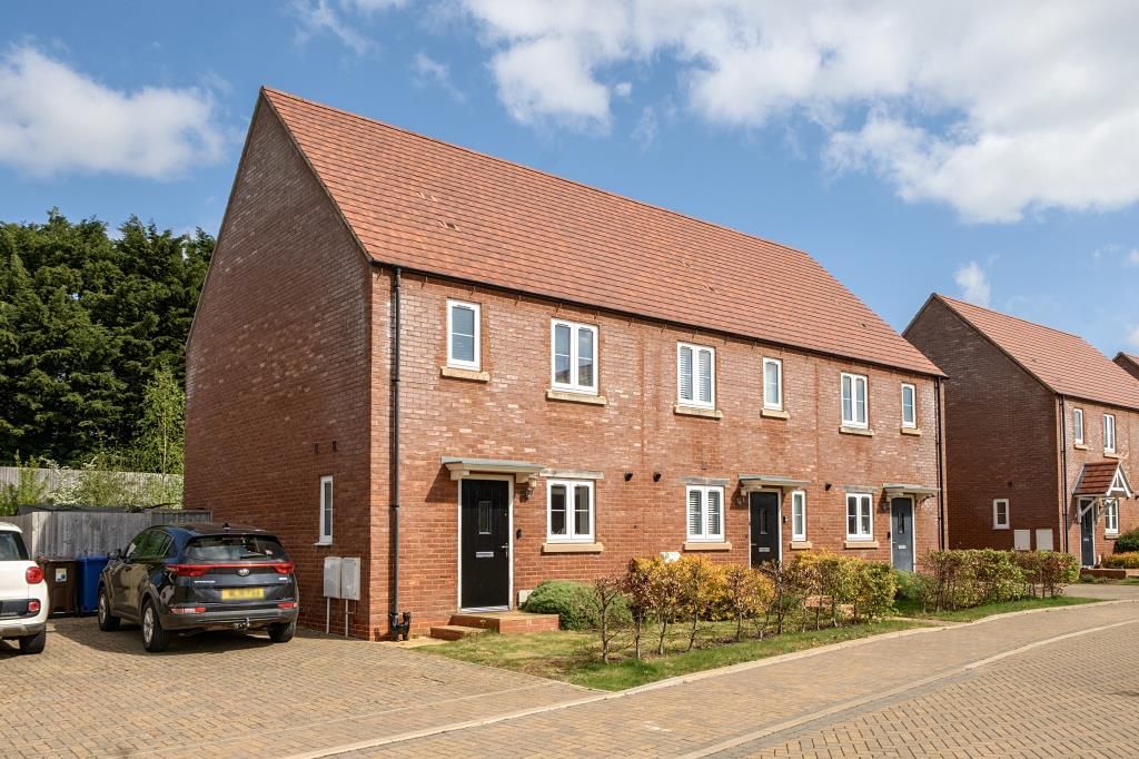 Property photo 1 of 18 External