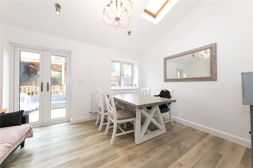 Property photo 3 of 15 Dining Area