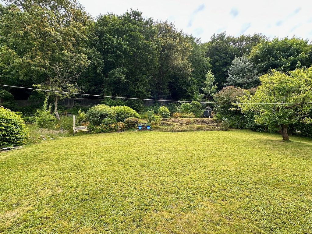 Property photo 3 of 22